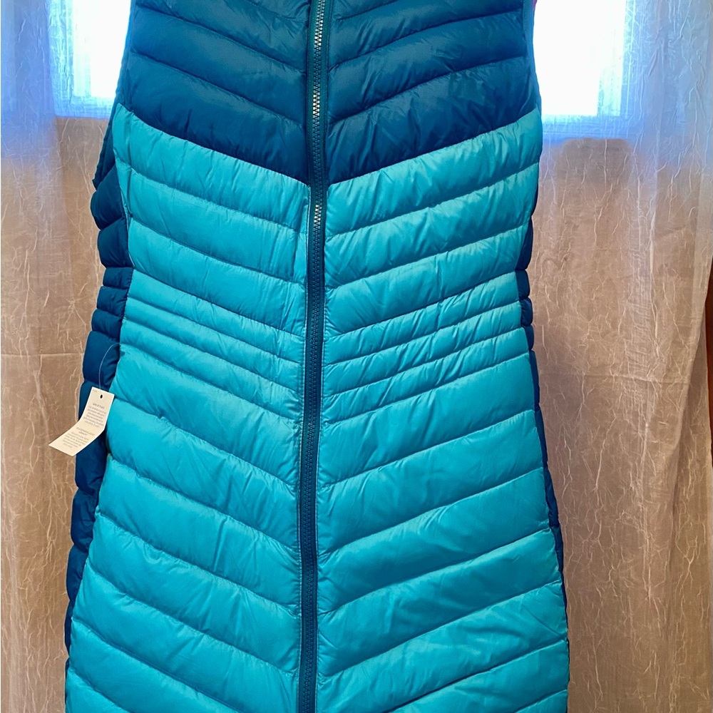 Lands' End Women's Blue Quilted Vest - Picture 2 of 3